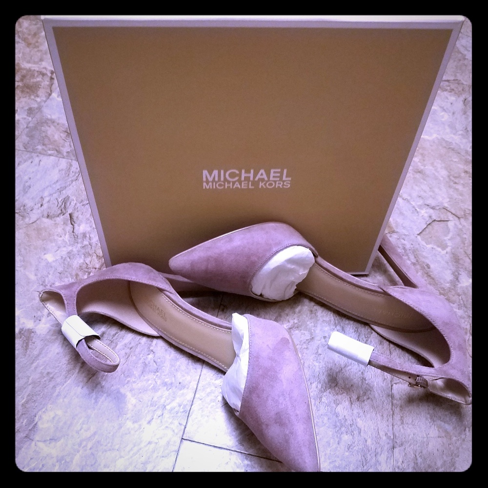 MICHAEL Michael Kors Lisa Pump